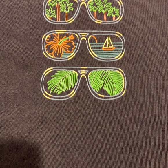 NWT- Scenic Sunnies Tee - Picture 5 of 7